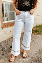 Load image into Gallery viewer, Saddle Stitch in White Crop Jeans
