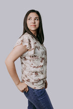 Load image into Gallery viewer, Western Darlin&#39; Ruffle Sleeve Top
