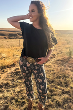 Load image into Gallery viewer, Saddle Room Jeans
