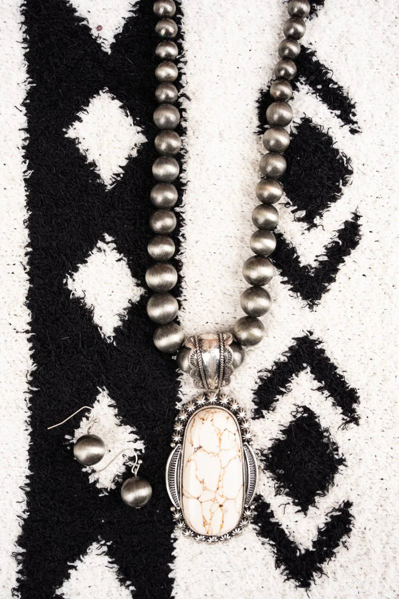 SILVERTONE FRAMED HOWLITE OVAL NAVAJO INSPIRED PEARL NECKLACE